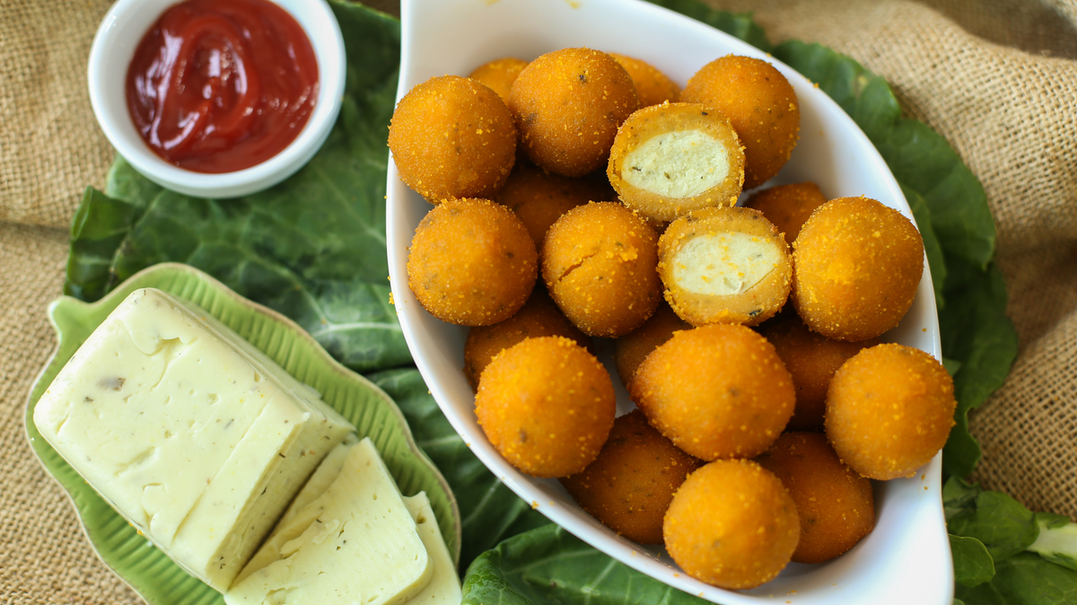 bolinha vegana de queijo de inhame