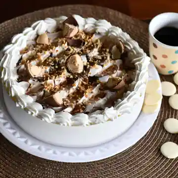 torta bombom artesanal com chantilly e chocolate, fornecedor para revenda em Sorocaba